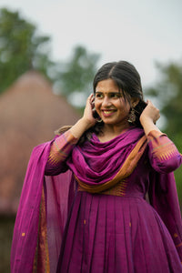 Thaarakai - Swasthika