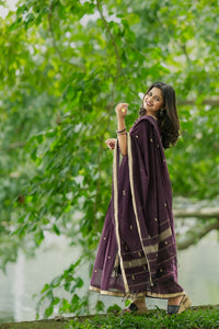 Thaarakai - Navathika