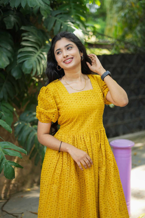 Mustique Hakoba - Ready Dispatch