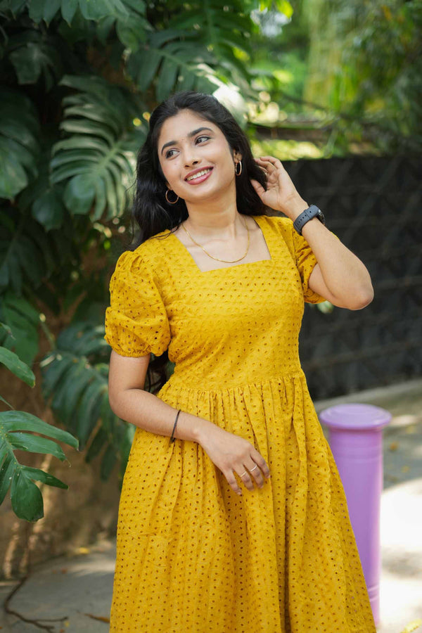 Mustique Hakoba - Ready Dispatch