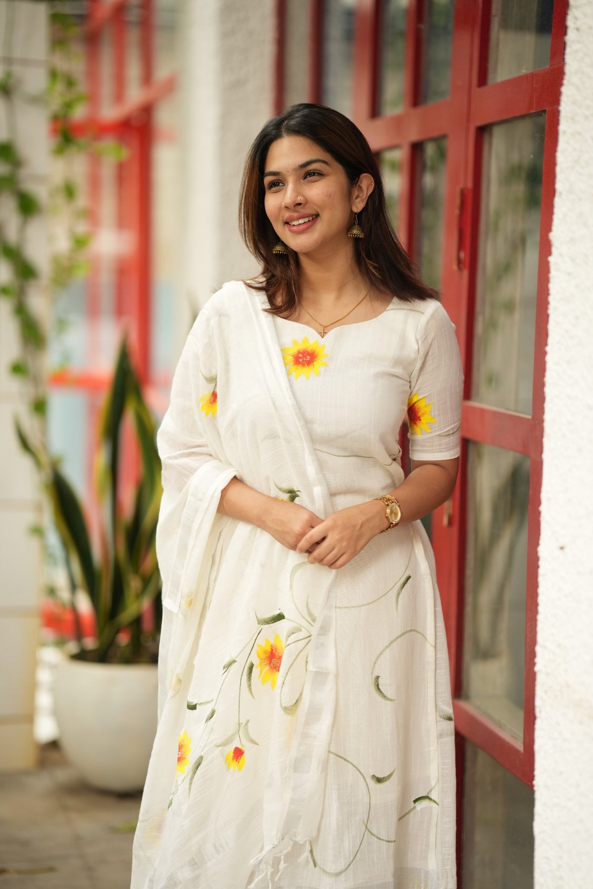 The Sunlit Flora Handpainted Linen Set
