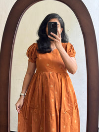 Surangi Butta with Full Lining - Ready Dispatch