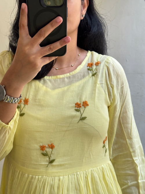 Buttercup (Two pieces) - Ready Dispatch