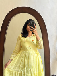 Buttercup (Two pieces) - Ready Dispatch