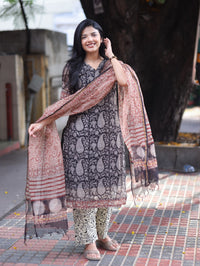 Paisley Night — Salwar Set
