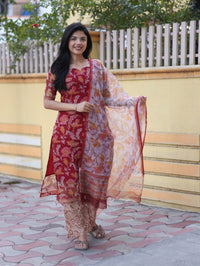 Crimson Garden — Salwar Set