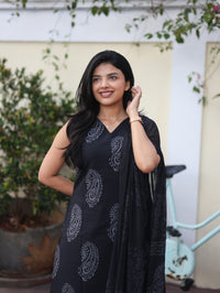 Midnight — Salwar Set - Astonish Admire