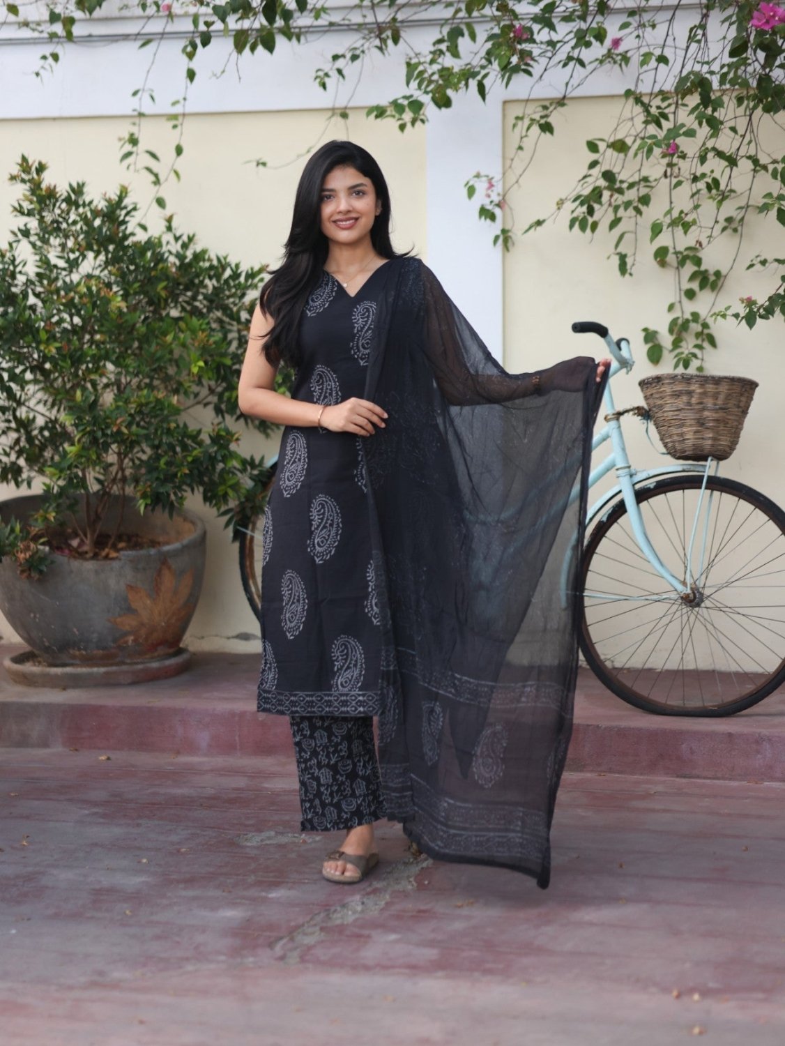 Midnight — Salwar Set - Astonish Admire