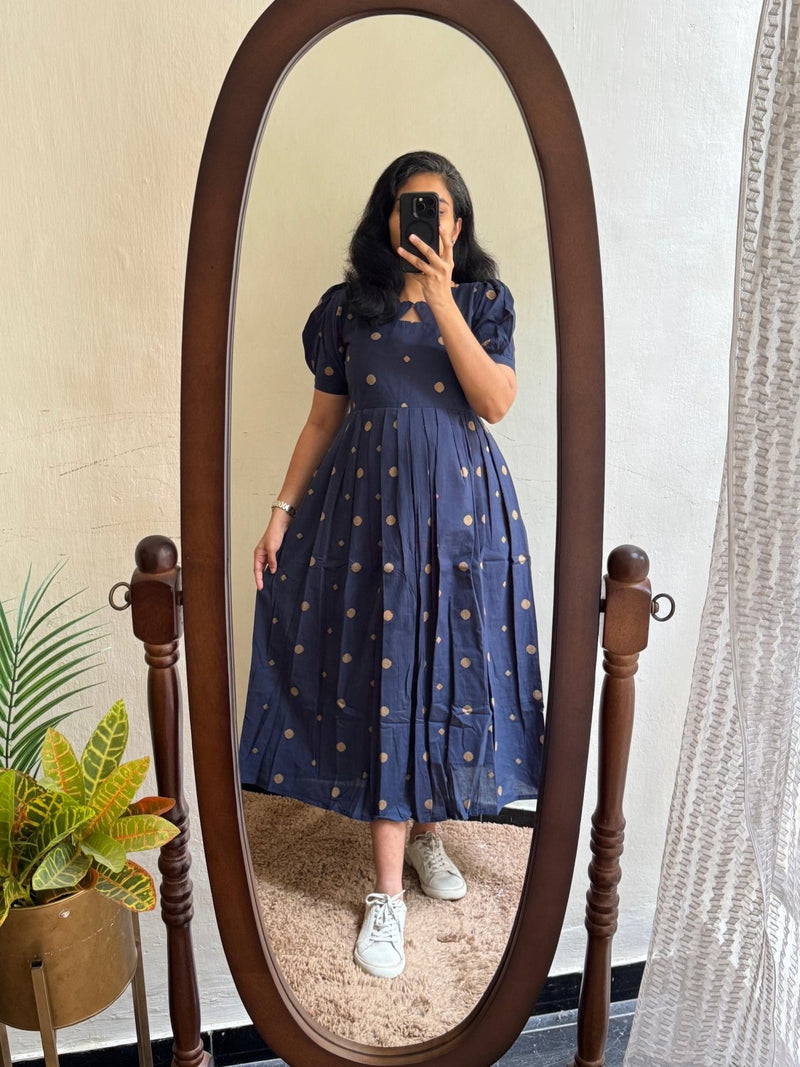 Neelanjali Butta with Full Lining - Ready Dispatch - Astonish Admire