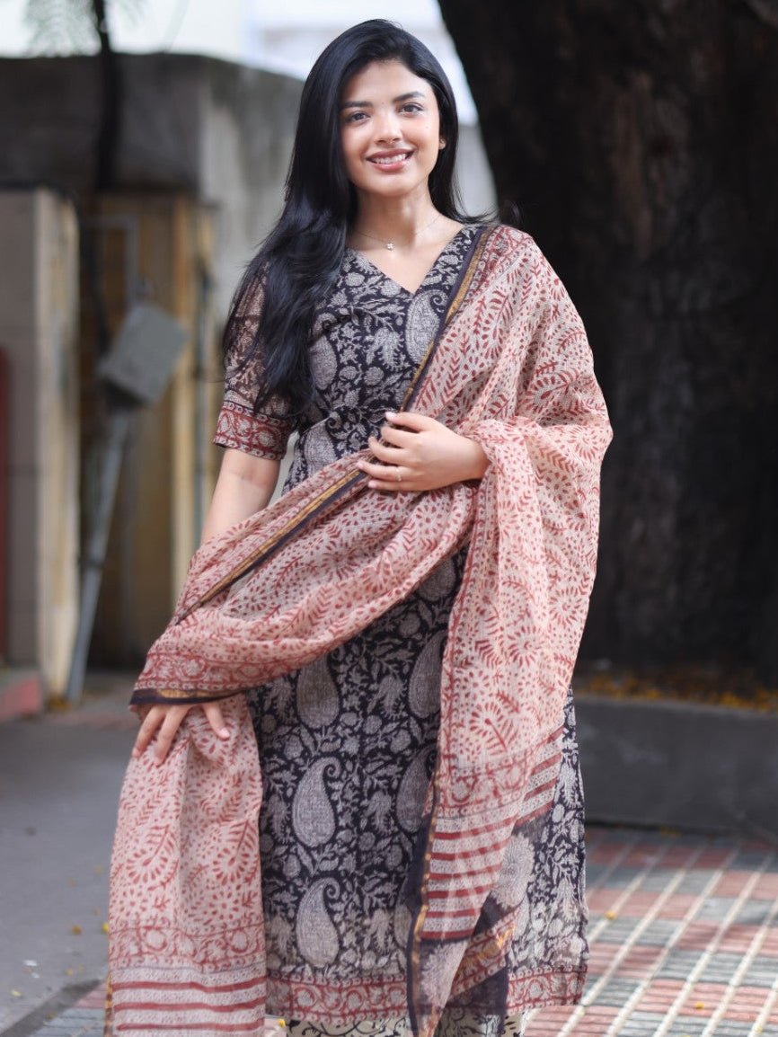 Paisley Night — Salwar Set - Astonish Admire