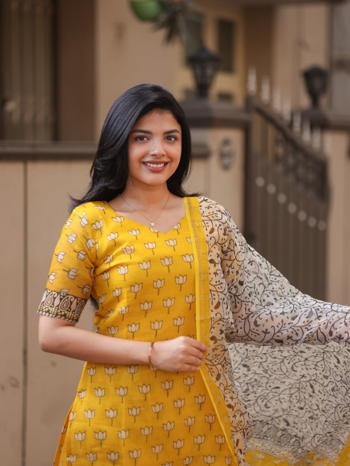 Saffron Lotus — Salwar Set - Astonish Admire