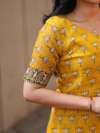 Saffron Lotus — Salwar Set - Astonish Admire