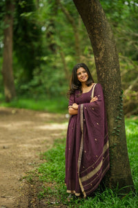 Thaarakai - Navathika - Astonish Admire