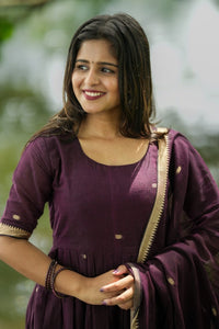 Thaarakai - Navathika - Astonish Admire