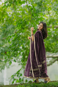 Thaarakai - Navathika - Astonish Admire