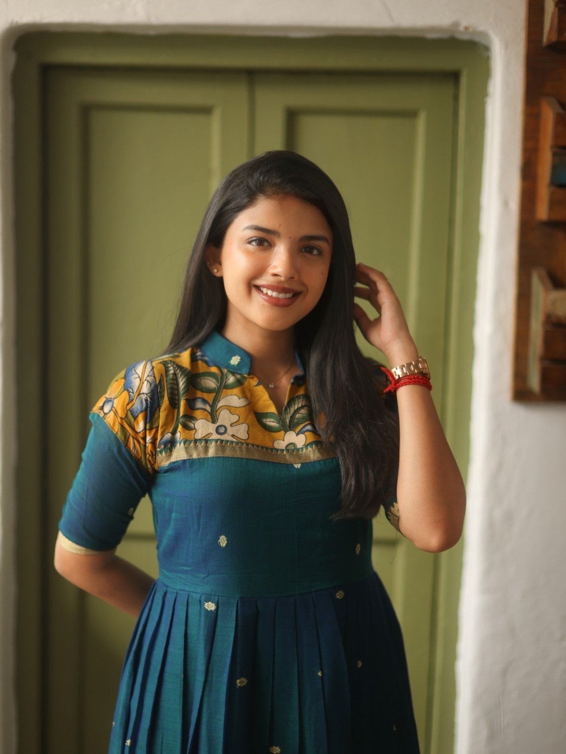 Tharika - Mayuri - Astonish Admire